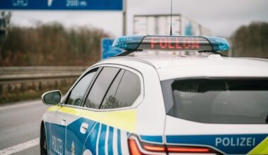 BPOL NRW: Bundespolizei vollstreckt mehrere Haftbefehle - über 2.500EUR Geldstrafen ...