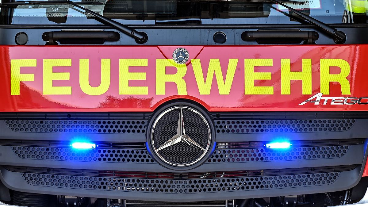 Nordrhein-Westfalen: Sechs Menschen bei Brand in Düsseldorf leicht verletzt