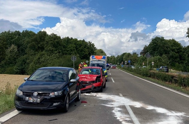 POL-AC: Verkehrsunfall auf der Kohlscheider Straße - Autofahrerin wird verletzt