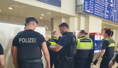 BPOLD-H: Großeinsatz der Bundespolizei am Hauptbahnhof Hannover: Zahlreiche Messer ...