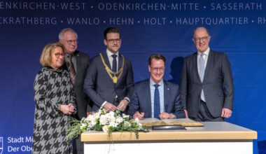 Das Goldene Buch der Stadt jetzt online durchstöbern