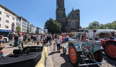 „Dönekes und dolle Dinger“ auf dem Marktplatz Rheydt