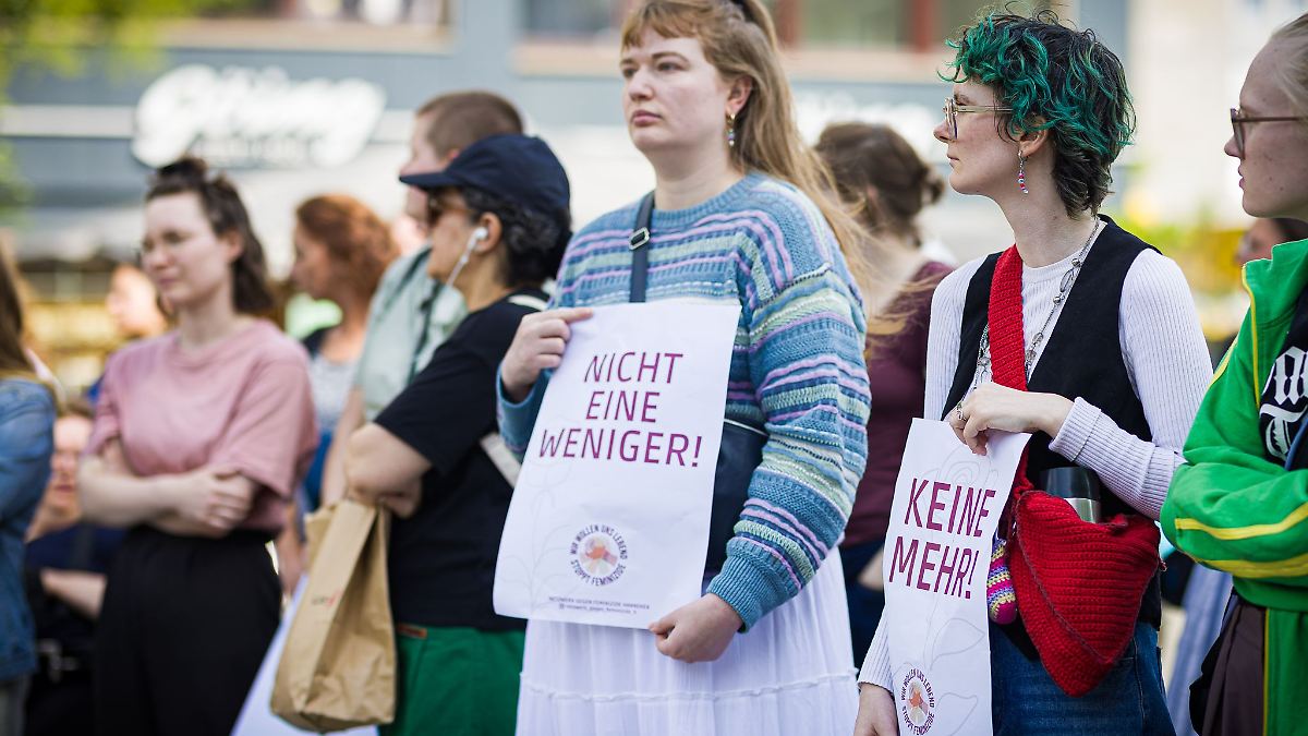 Niedersachsen & Bremen: Wieder ein Femizid? Freunde erinnern an getötete 26-Jährige