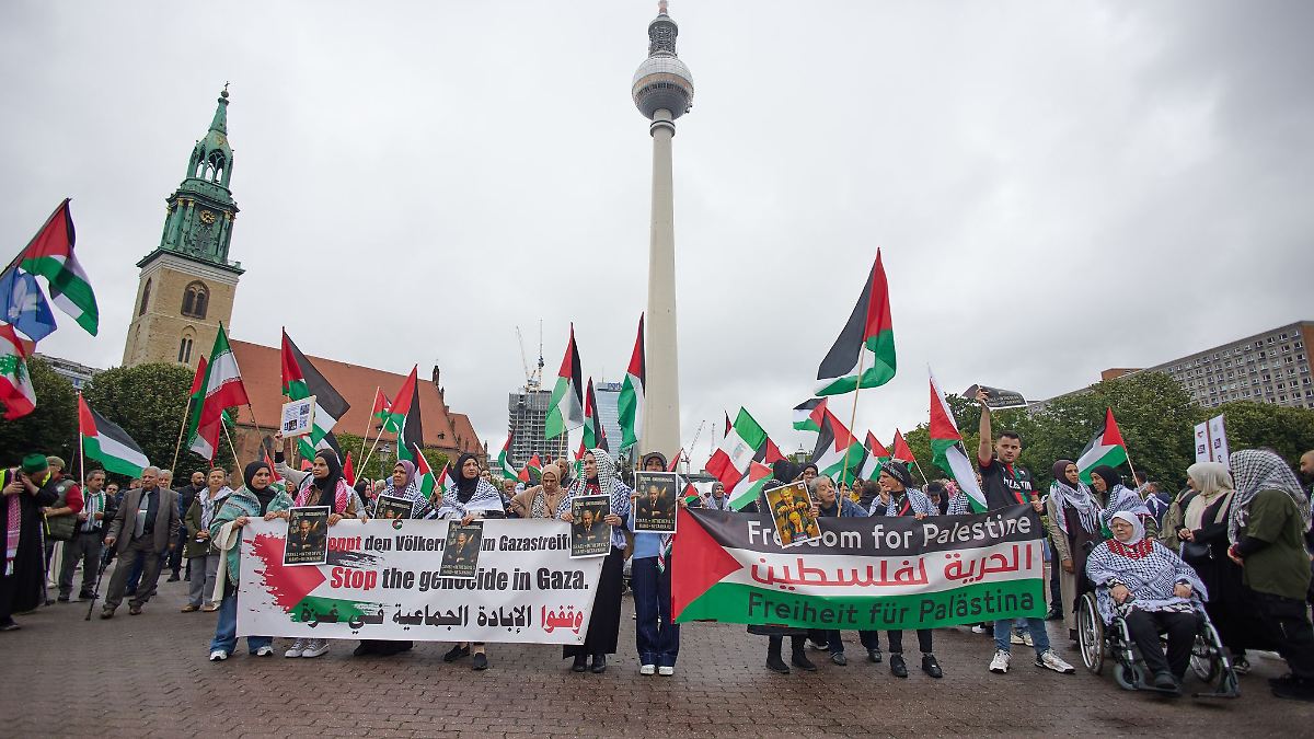 Berlin & Brandenburg: Festnahmen bei propalästinensischer Demonstration