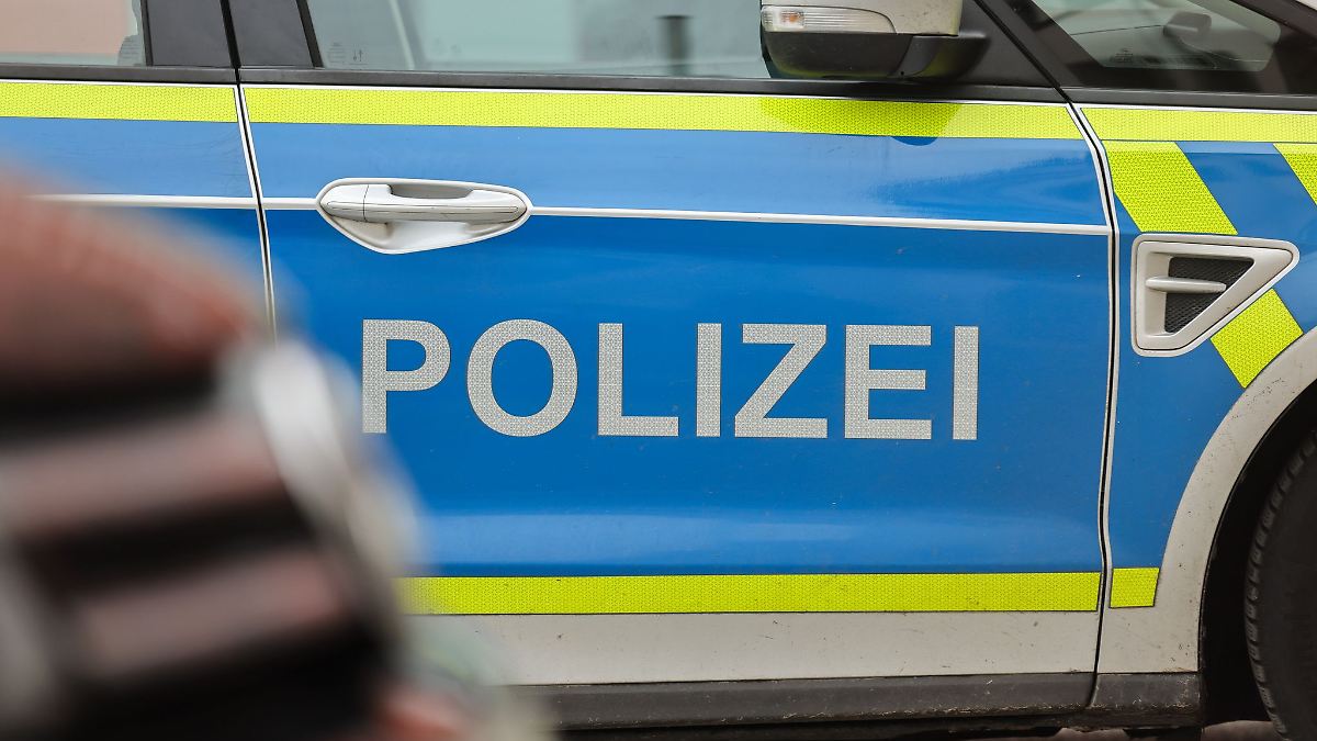 Berlin & Brandenburg: Berliner Polizist bricht sich bei Festnahme das Bein
