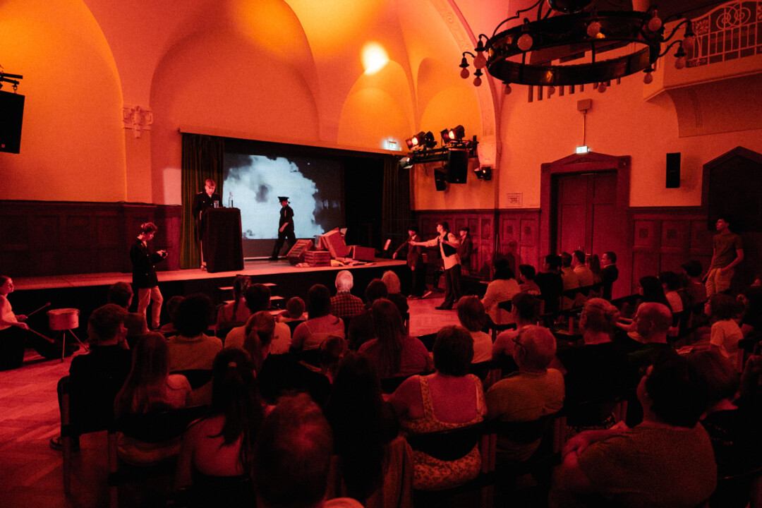 Mit einem Theaterstück haben die Schülerinnen und Schüler das Thema aufgearbeitet. Foto: privat