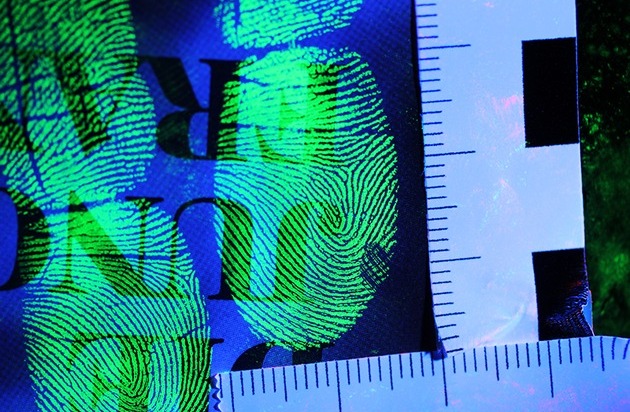BPOL-HB: Fingerabdruckscanner offenbart Bundespolizei die Identität eines ...