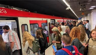 Mit Nachtschwärmern in der S-Bahn