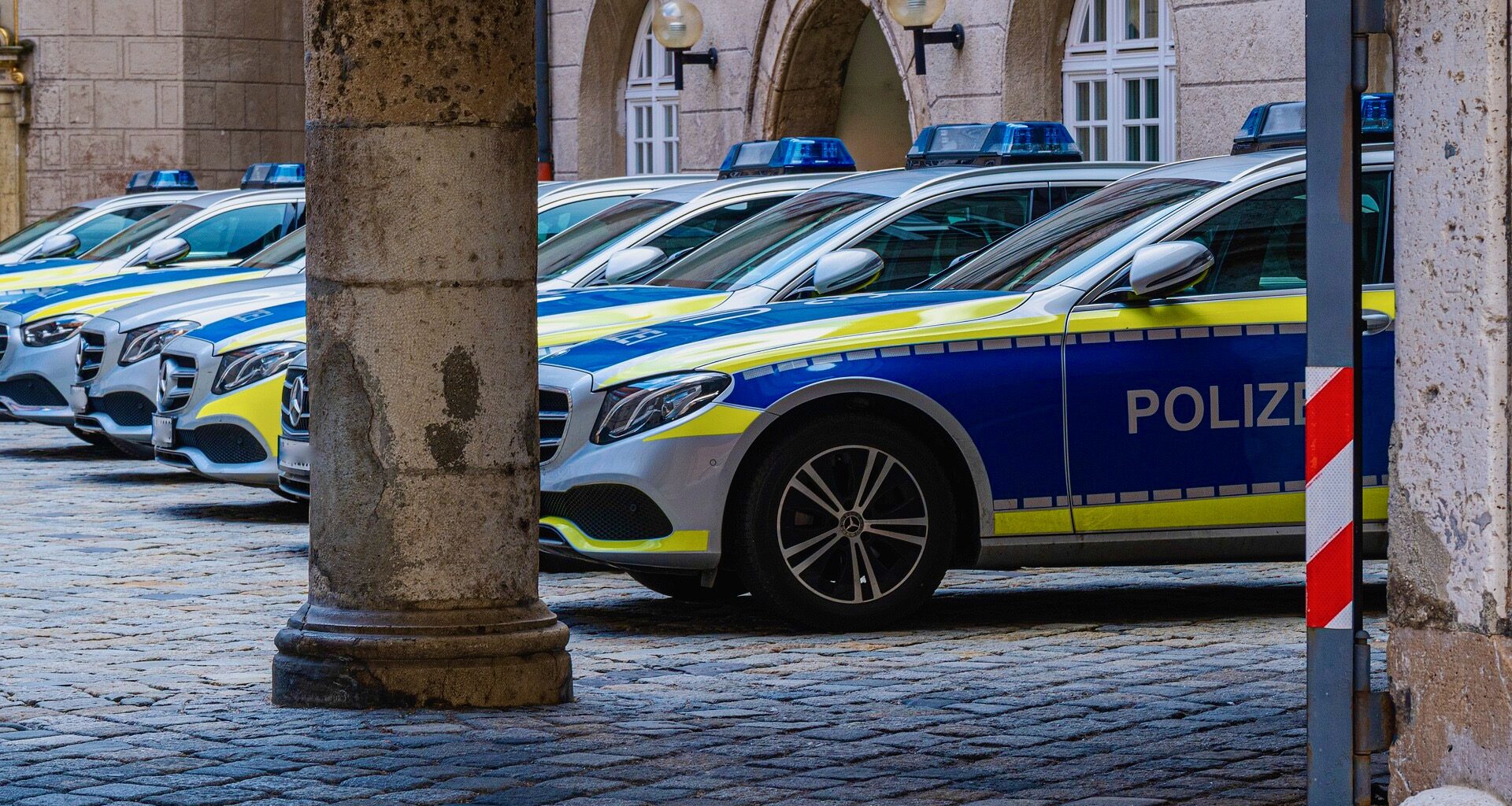 OSKURIER
