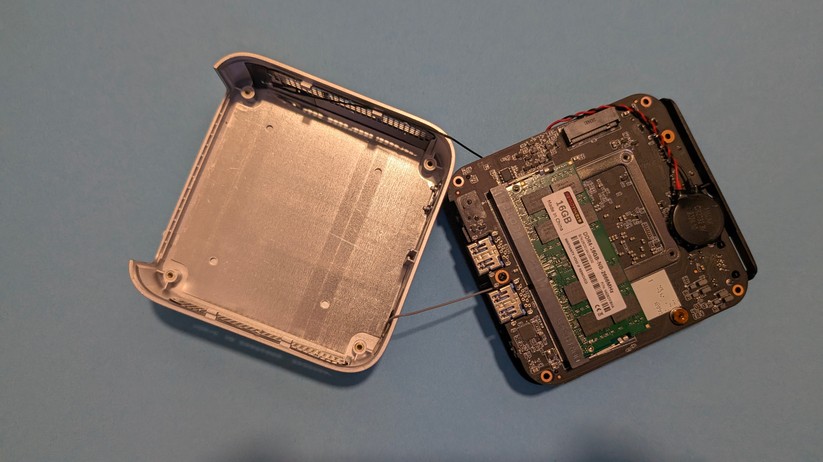 Acemagic V1 – Gehäuseinneres ohne SSD