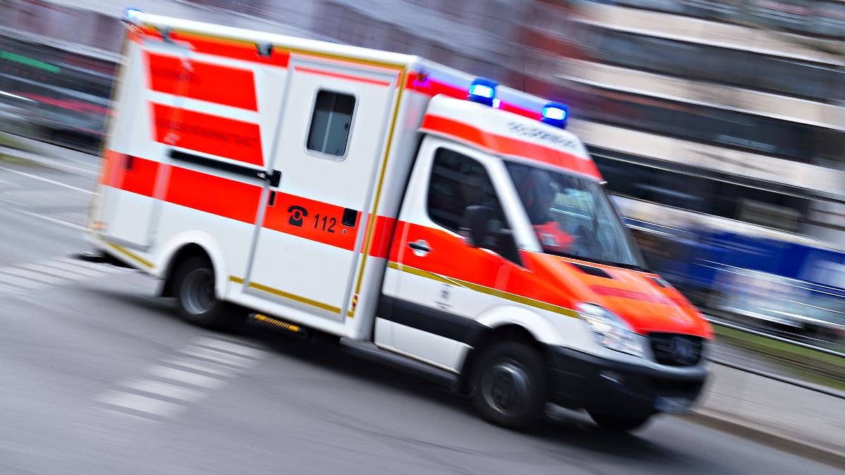 Hamburg & Schleswig-Holstein: Sturz bei Abifeier: Jugendlicher schwer verletzt