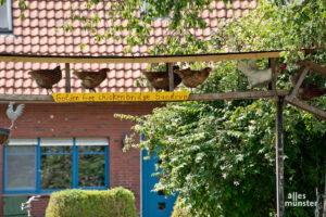 Die "Golden Free Chicken Bridge" in Sandrup. (Foto: Michael Bührke)