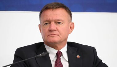 Verkehrsminister nach Entlassung tot gefunden