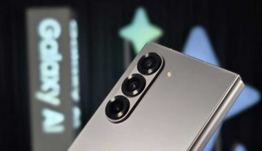 Samsung Galaxy Fold 6 smartphone closed with camera lenses