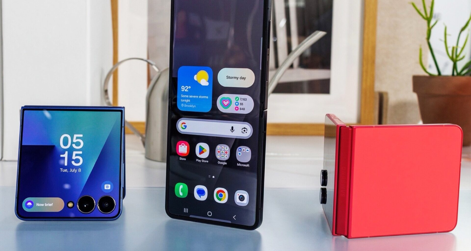 Samsung Galaxy Z Flip 7 soll so langlebig wie Fold 7 sein, kalte Winter verkürzen Lebenszeit um 88%