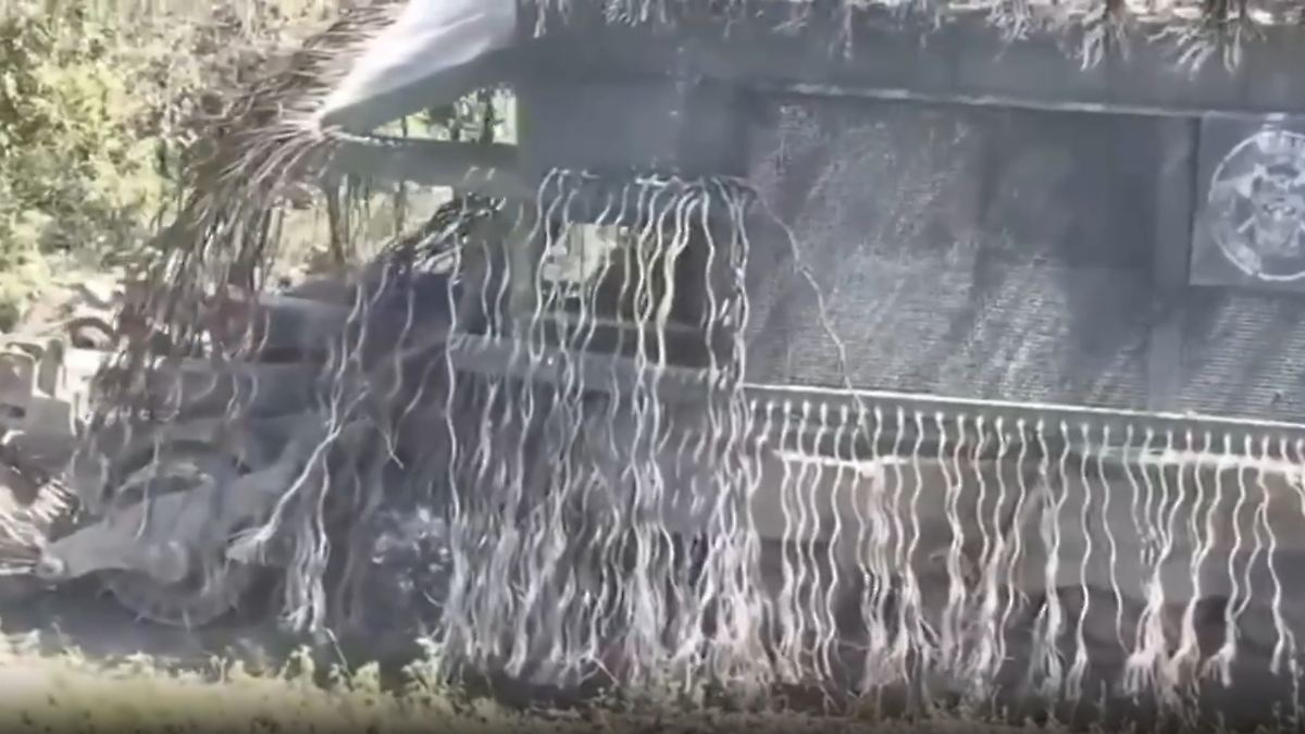 "Wie aus einem Horrorfilm": Russische Propagandisten feiern neuen Schildkrötenpanzer