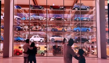 "Renault Collections": In alter Fabrik entsteht großes Ausstellungszentrum mit Hunderten Oldtimern