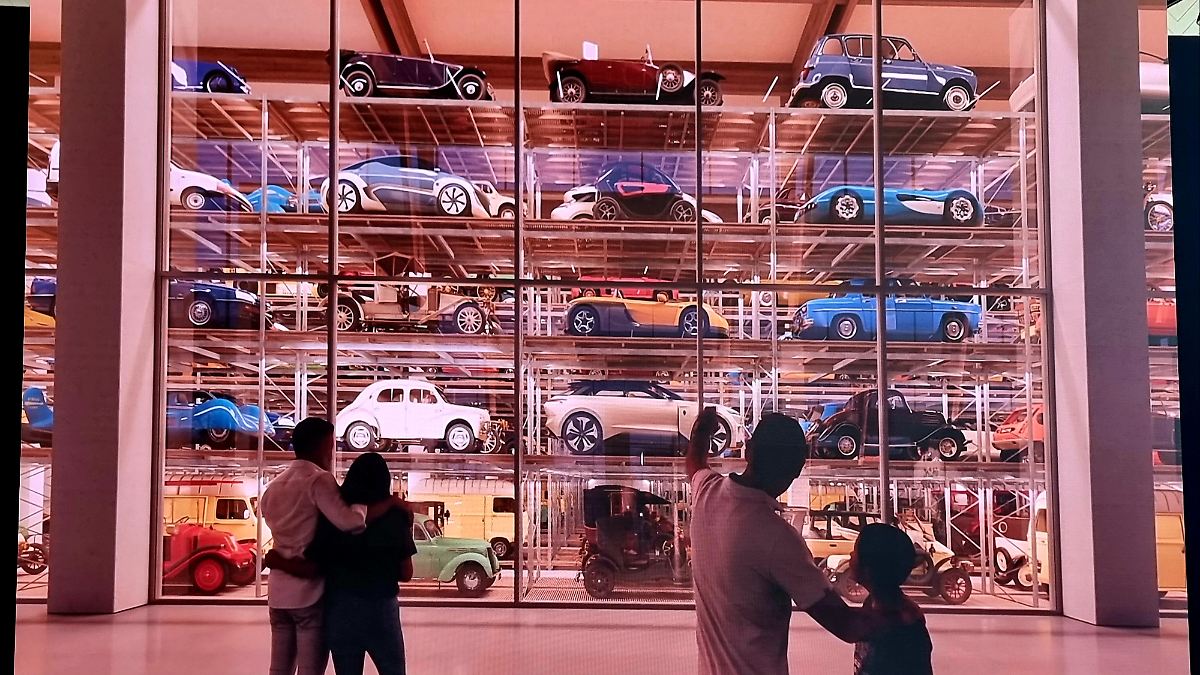 "Renault Collections": In alter Fabrik entsteht großes Ausstellungszentrum mit Hunderten Oldtimern