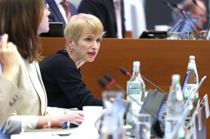 Martina Münch.