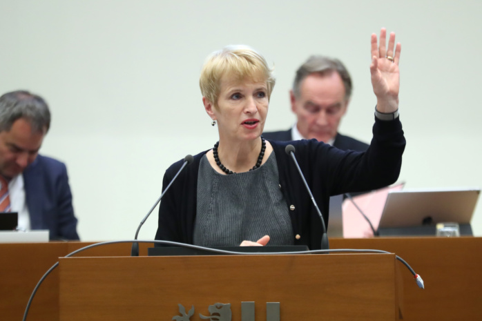 Martina Münch.