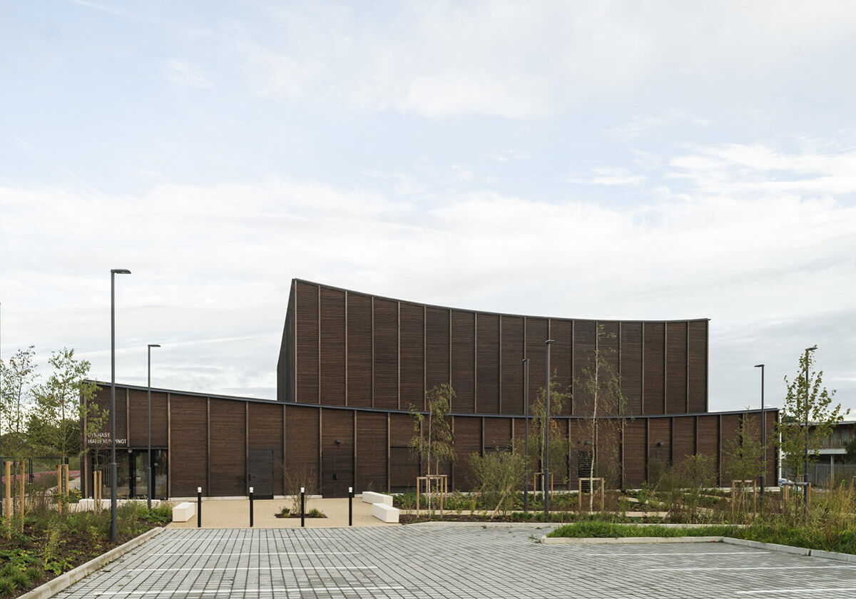 Sporthalle von ateliers o-s architectes / Holzschwünge bei Paris - Architektur und Architekten - News / Meldungen / Nachrichten