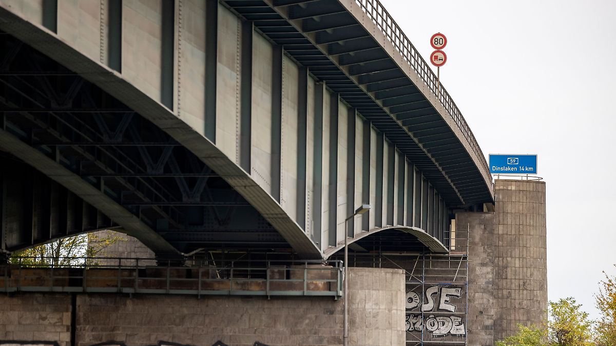 Nordrhein-Westfalen: A59 bei Duisburg wegen Arbeiten an Brücke teilweise gesperrt