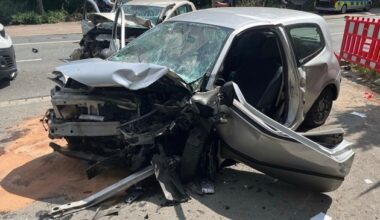 POL-DU: Obermeiderich: Schwerer Verkehrsunfall - drei beteiligte Fahrzeuge und zwei ...