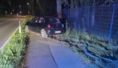 POL-BI: Totalschaden: Verkehrsinsel übersehen | Presseportal