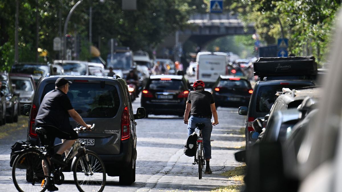 Berlin & Brandenburg: Dekra: Zu viel Aggressivität auf Berliner Straßen