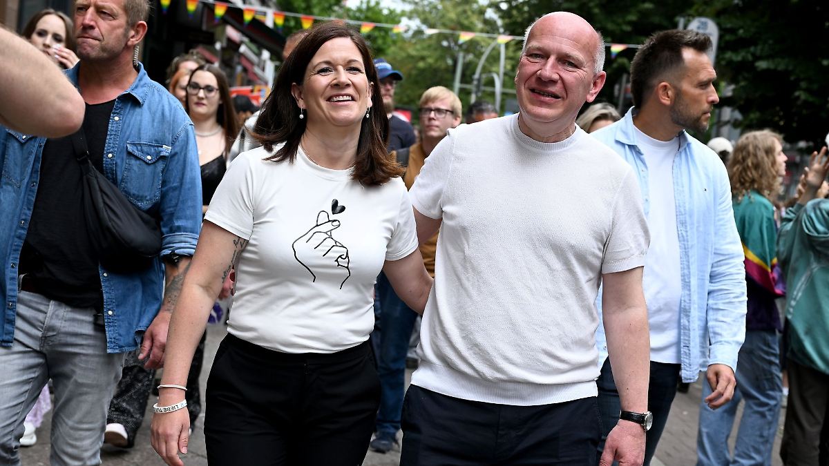 Berlin & Brandenburg: Wegner und Günther-Wünsch in Partnerlook auf CSD