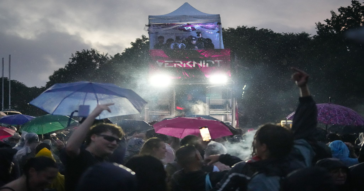 Hunderte Verletzte bei Rave The Planet in Berlin | Aktuelle Nachrichten aus Deutschland und der Welt
