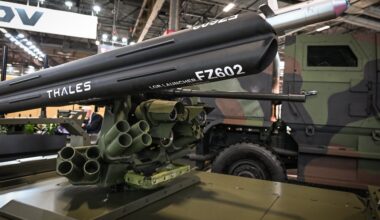 Frankreich rüstet schneller auf – diese Konkurrenten von Rheinmetall & Co profitieren