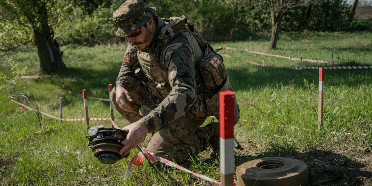 Unterwegs mit Minenräumern in der Ukraine - Video