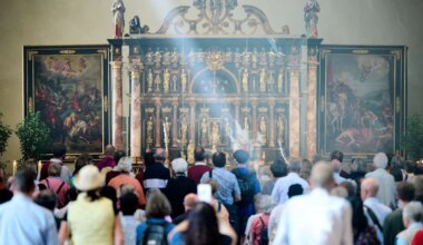 Münster - Domschatz wird zum Jubiläum in Original-Altar gezeigt - Politik