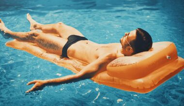 Warum für Papa im Schwimmbad in Frankreich Badeverbot droht