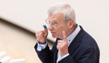 Nach Extremismus-Warnung: AfD wirft Spremberger Bürgermeisterin Herntier „elende Tugend-Protzerei“ vor