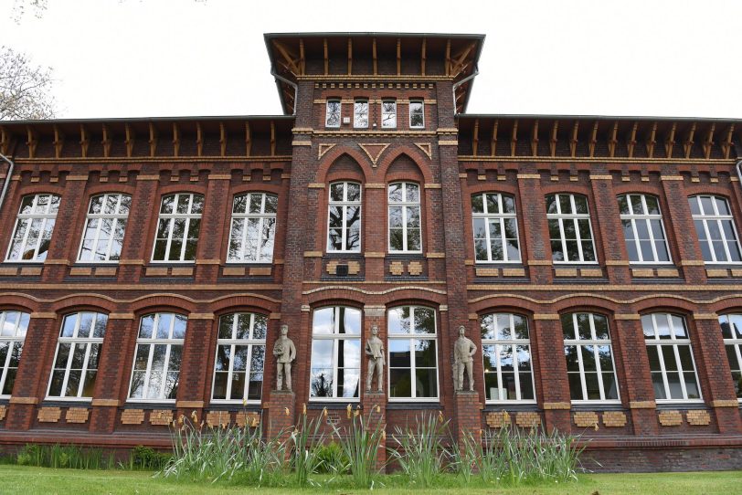 Open-Air-Clownstheater am Heimatmuseum | halloherne.de