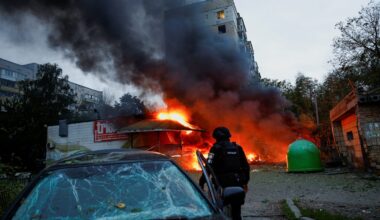 Ukraine-Krieg: Schwerer Angriff auf Kiew – Russland meldet Eroberung der Stadt Tschassiw Jar