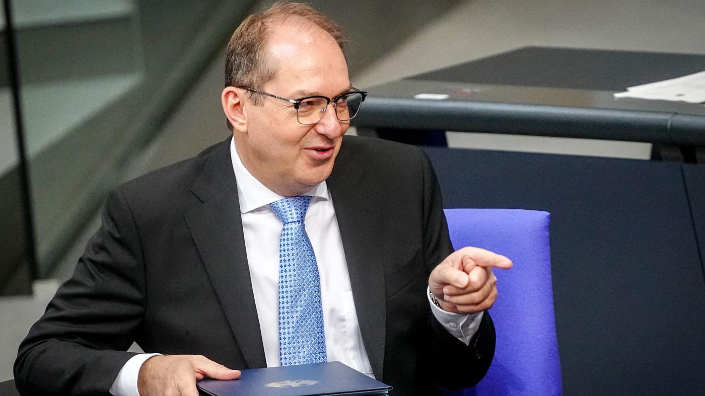 Dobrindt erteilt Berliner Aufnahmeprojekt für Flüchtlinge Absage
