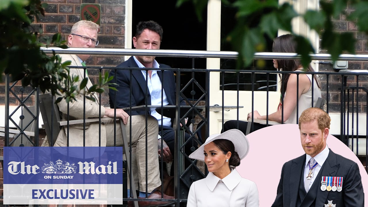 Harry & Meghan außer sich über geleaktes Geheimtreffen! Wer gab den Foto-Tipp? | Unterhaltung