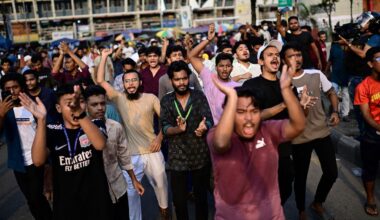 Viele Kinder unter Todesopfern nach Flugzeugabsturz in Bangladesch