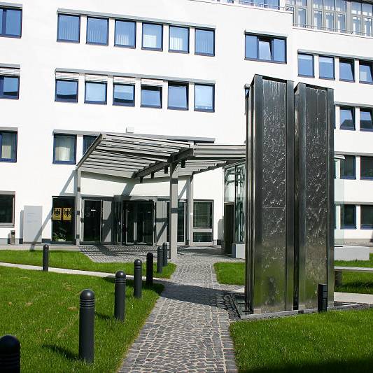 Bonn: BBK leitet Einsatz bei Großbrand in Österreich
