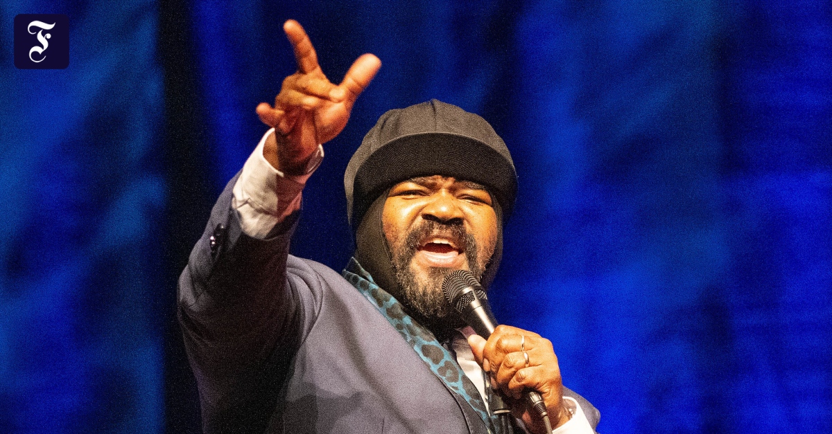 Gregory Porter glänzt im Kurpark Wiesbaden