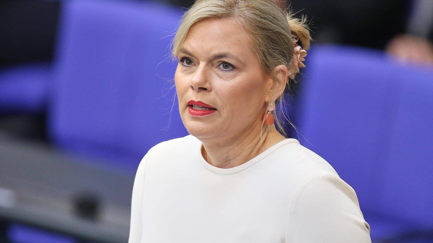 Bei Auftritt von Putin-Vertrauter verlassen Klöckner und EU-Vertreter demonstrativ den Saal