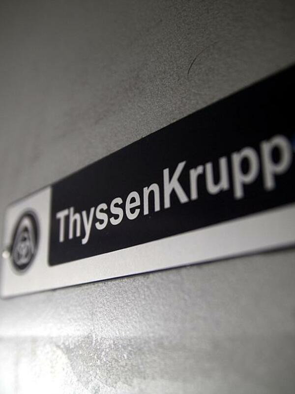 Beim Stahlhersteller Thyssenkrupp Steel Europe haben sich IG Metall und das Management auf einen har