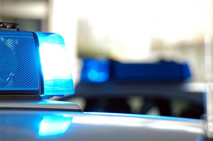 Viernheim – Auffahrunfall auf der A 6 – 75.000 Euro Schaden – 29-Jähriger verletzt – /// MRN-News.de