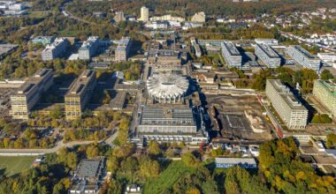 Ruhr Uni Bochum: Weniger Studis - Lehre profitiert