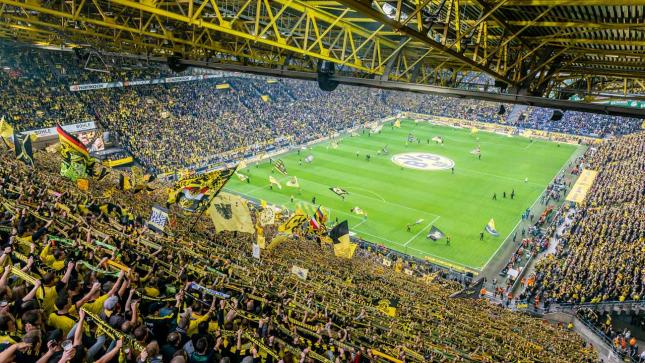 Borussia Dortmund verkauft Gittens für 65 Millionen an Chelsea – Ein Talent geht!