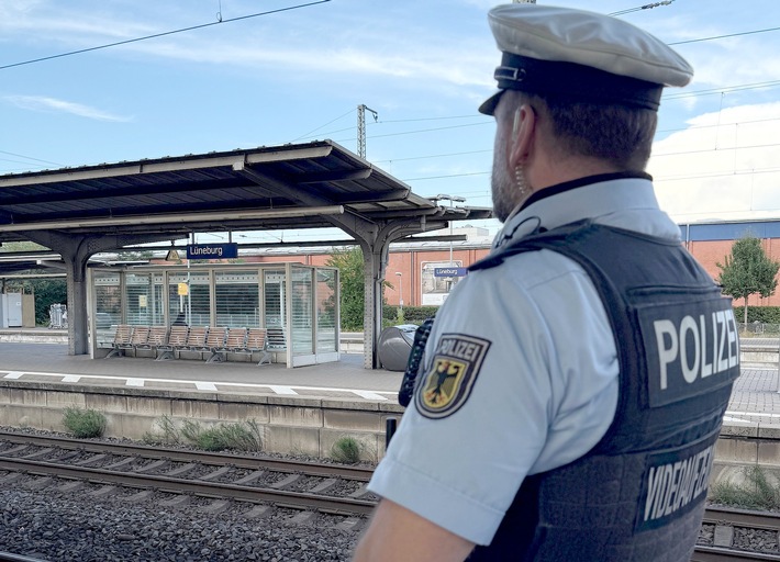BPOL-HB: Gesuchter algerischer Räuber geht Bundespolizisten in Lüneburg ins Netz