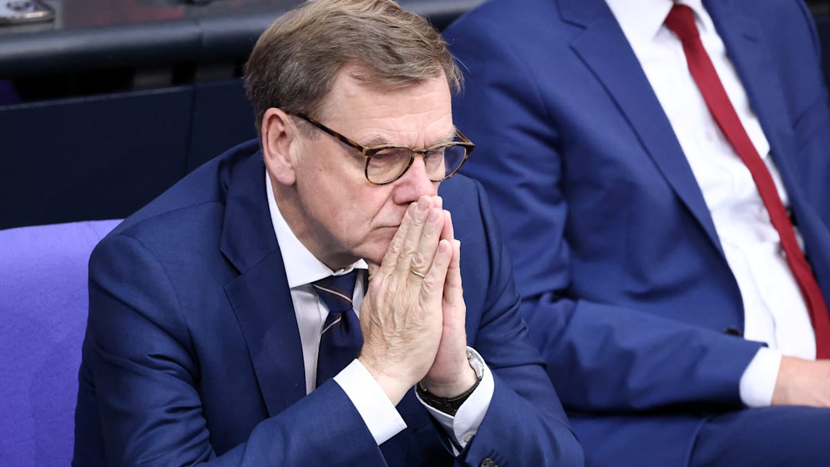 Bereits zugesagte Visa für Afghanen sollen erteilt werden, sagt Wadephul